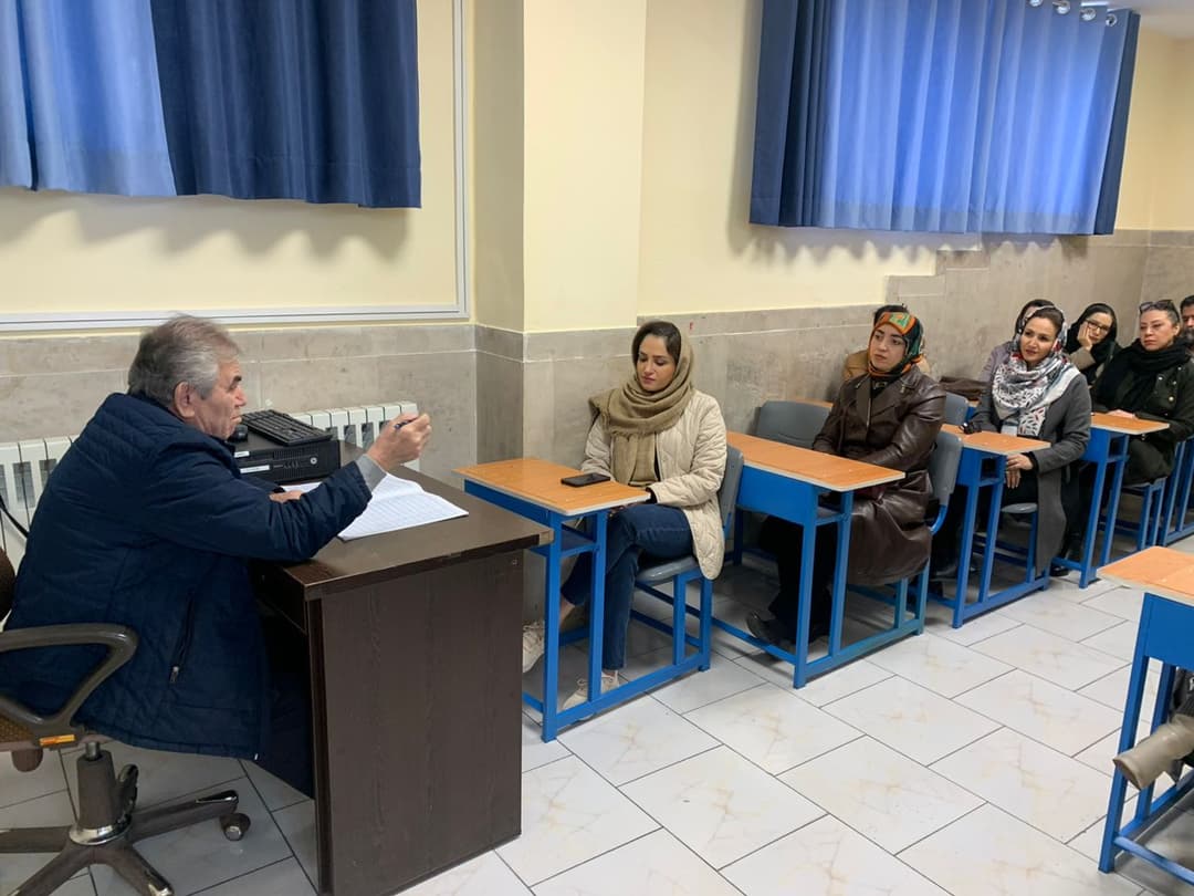 جلسه ملاقات با کادر آموزشی و اجرایی